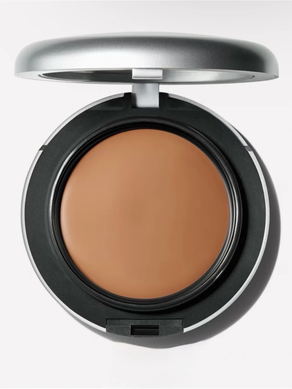 NC40 Mac Studio Tech Fix Cream To Powder Foundation Med Golden Brand New Boxed